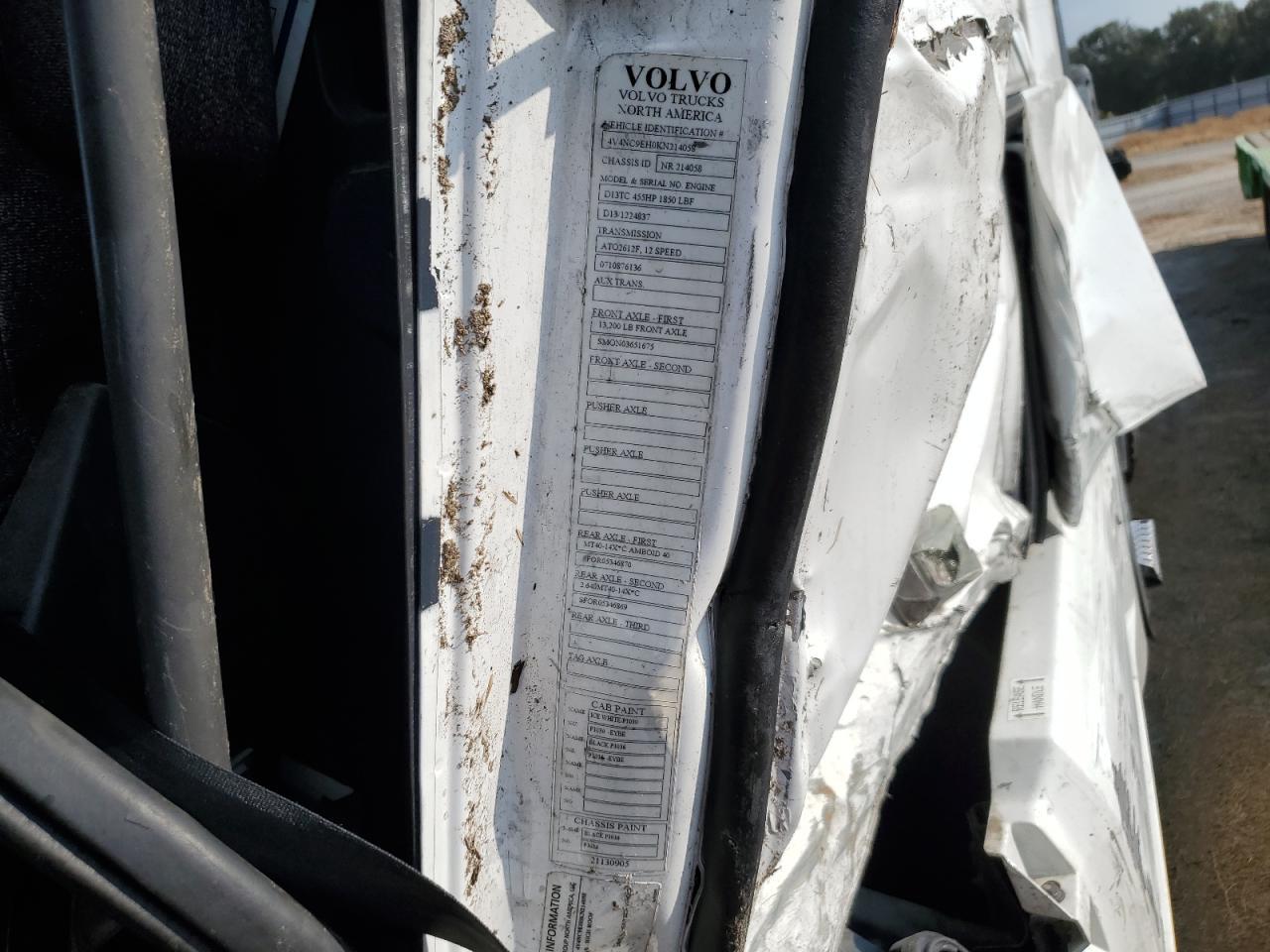 2019 VOLVO VNL