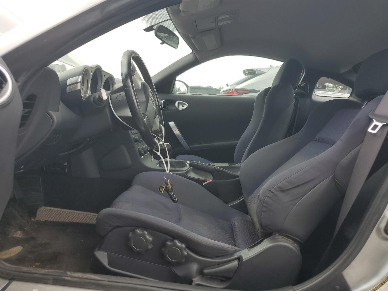 2005 NISSAN Z
