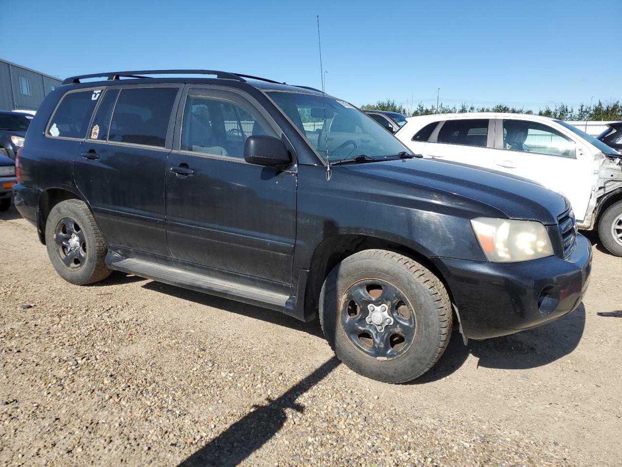 2004 TOYOTA HIGHLANDER