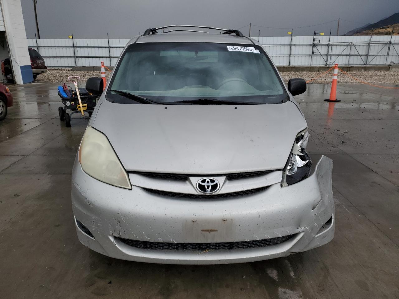 2008 TOYOTA SIENNA