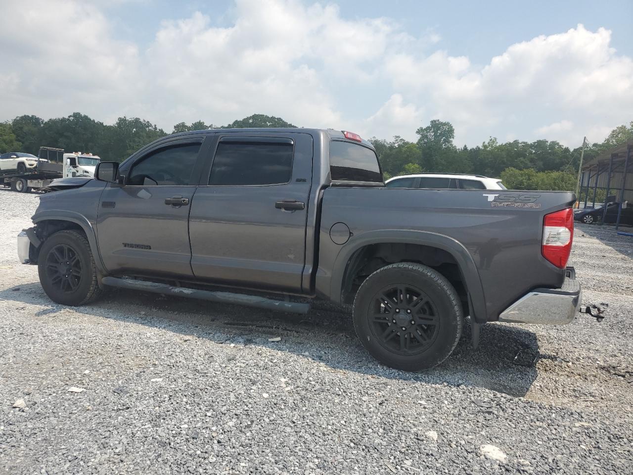 2017 TOYOTA TUNDRA