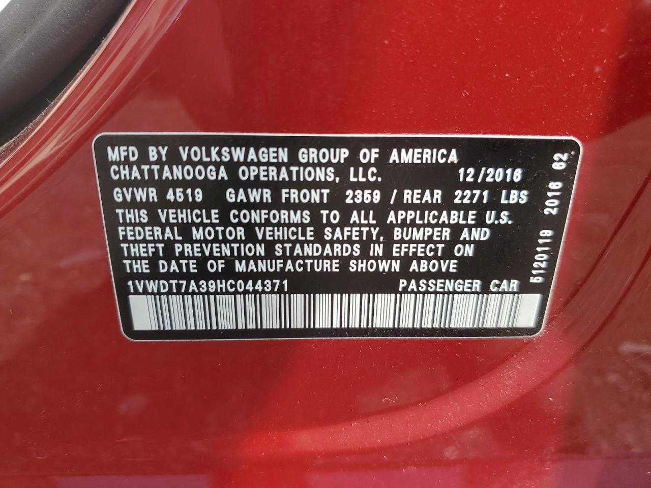 2017 VOLKSWAGEN Passat
