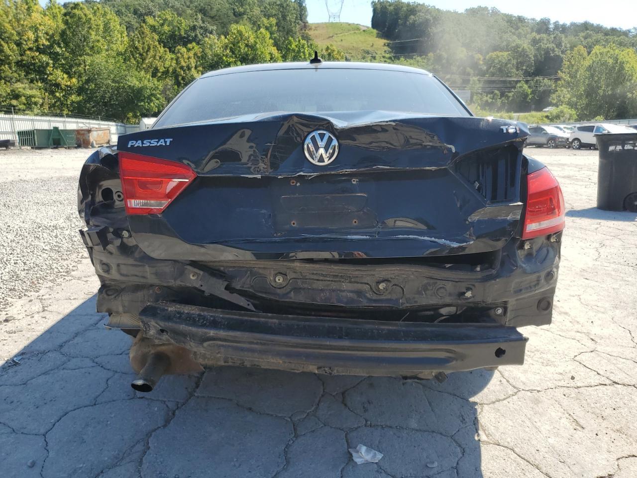 2014 VOLKSWAGEN Passat