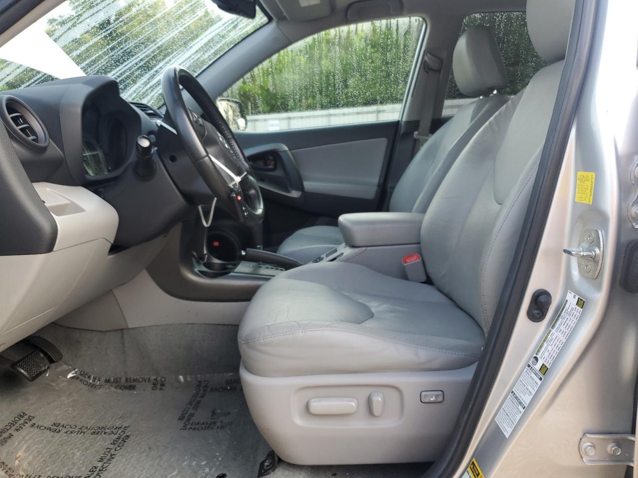 2011 TOYOTA RAV4