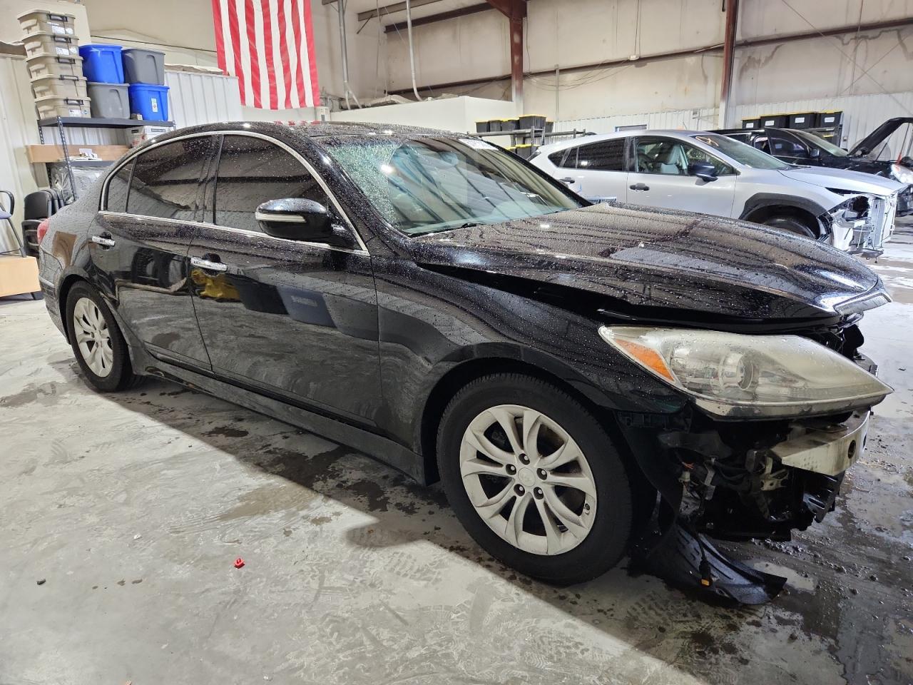 2013 HYUNDAI GENESIS