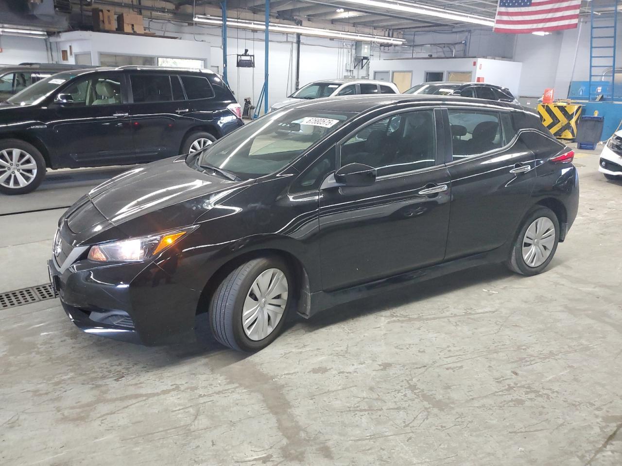 2021 NISSAN LEAF