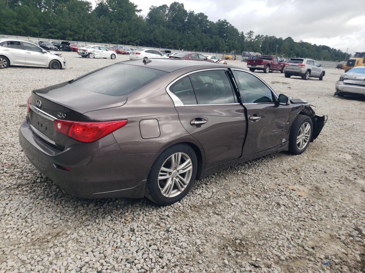 2014 INFINITI Q50