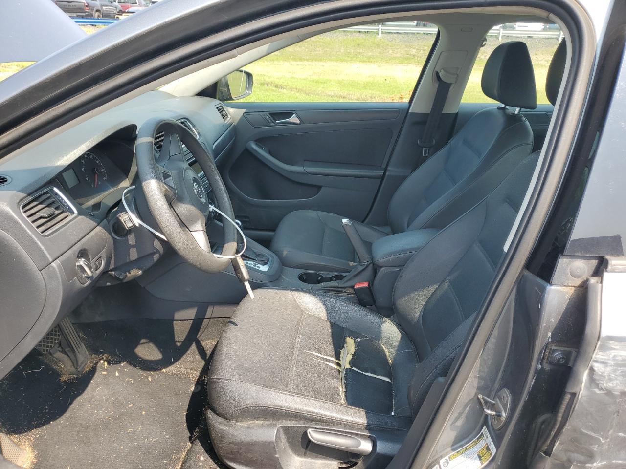 2011 VOLKSWAGEN JETTA