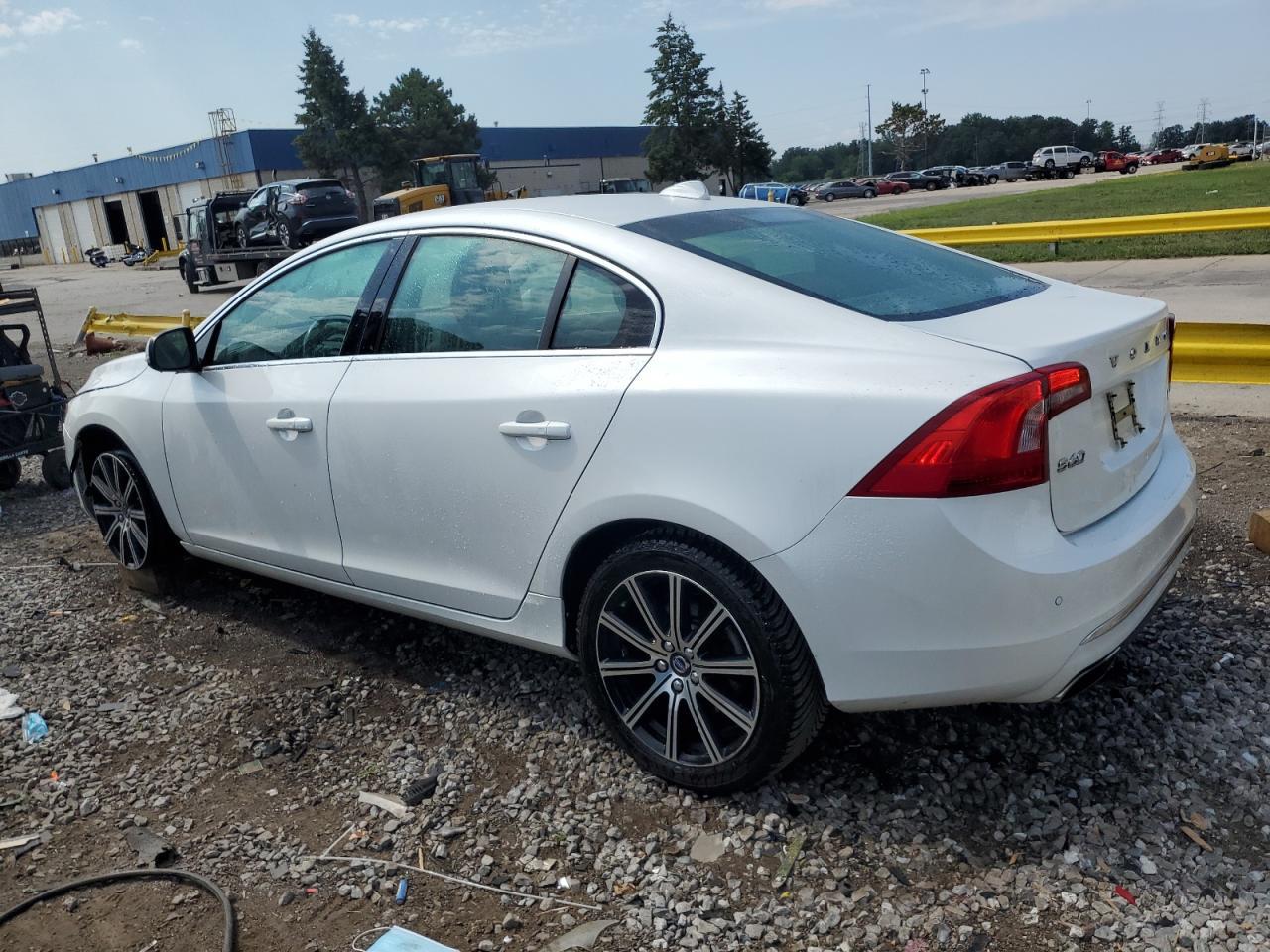 2018 VOLVO S60