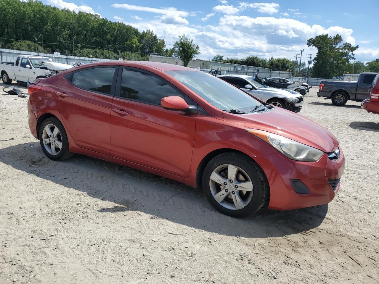 2011 HYUNDAI ELANTRA