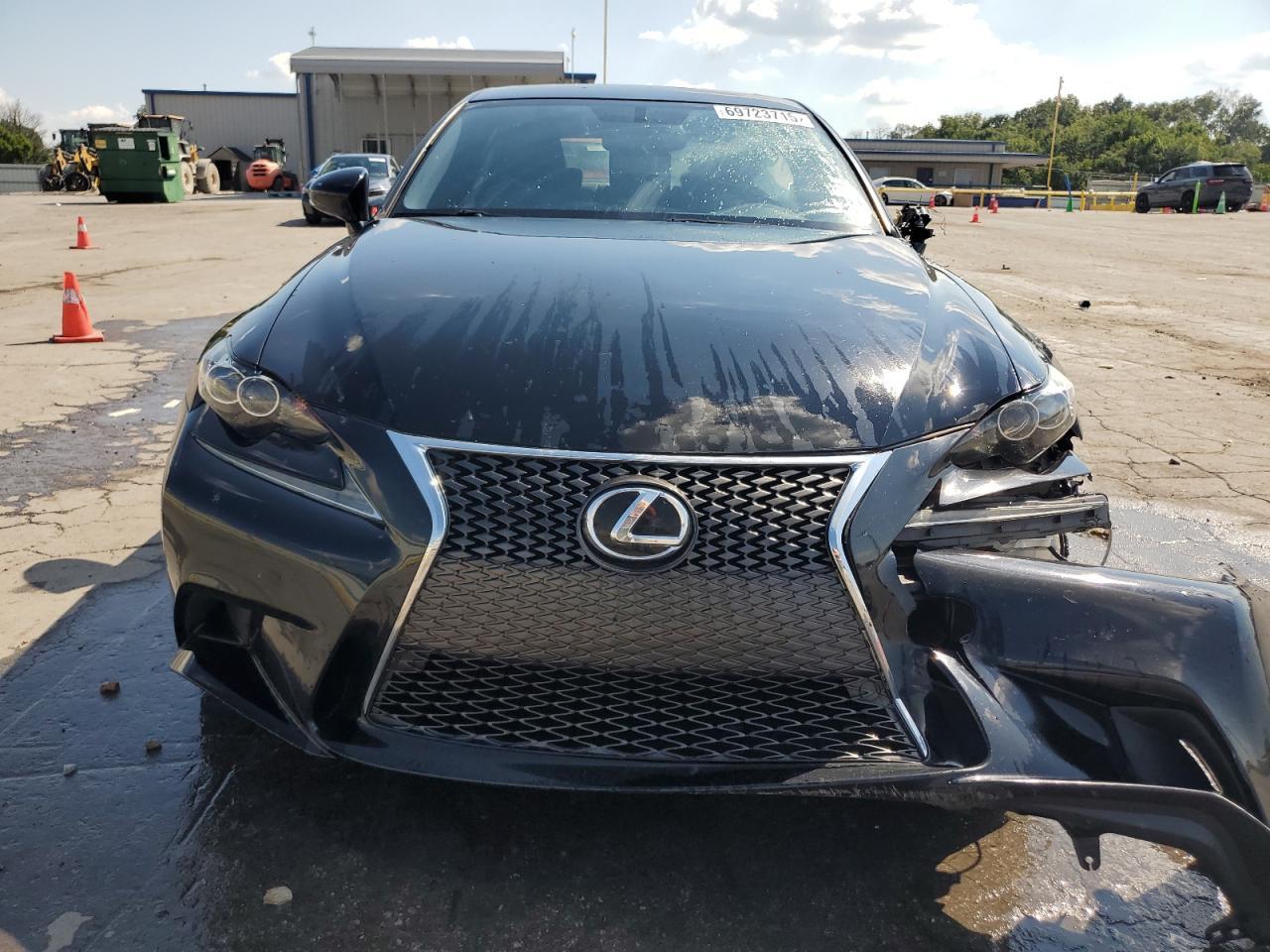 2016 LEXUS IS 300