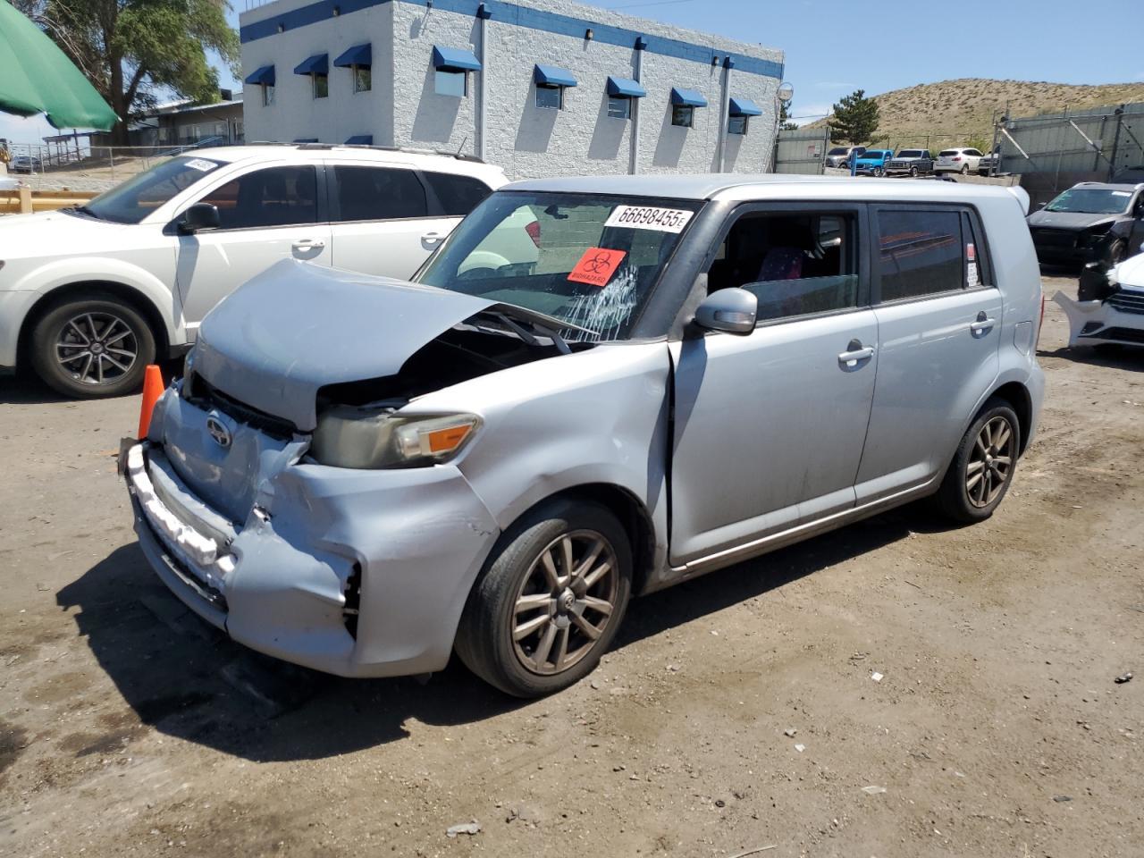 2013 TOYOTA SCION