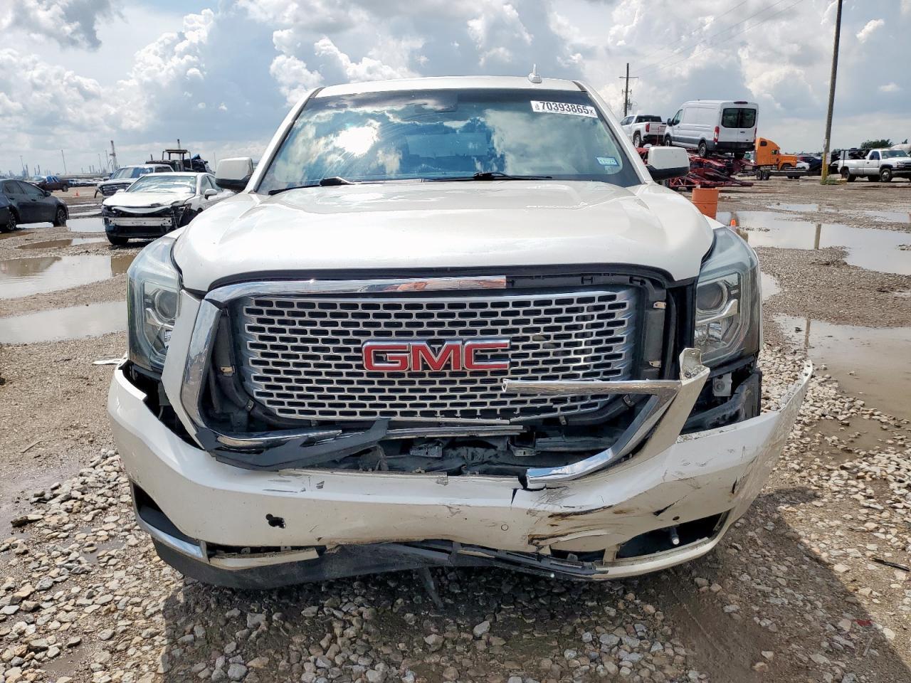 2015 GMC Yukon