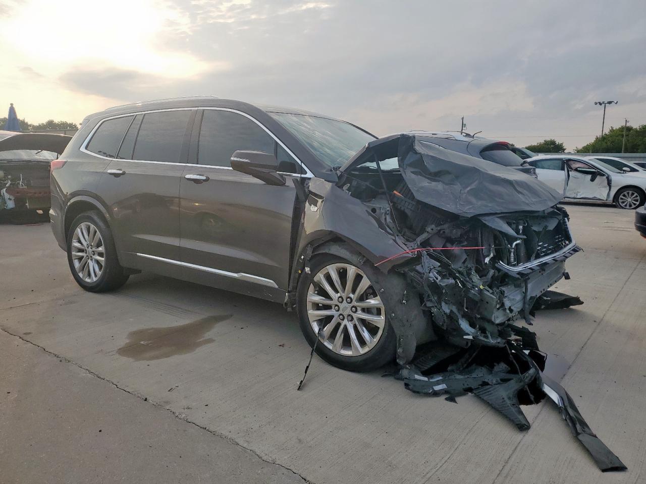 2020 CADILLAC XT6