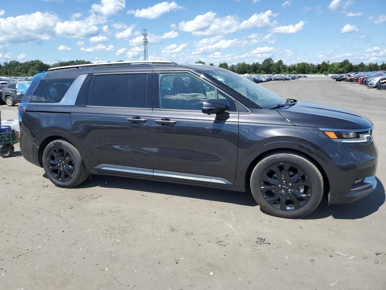 2024 KIA Carnival