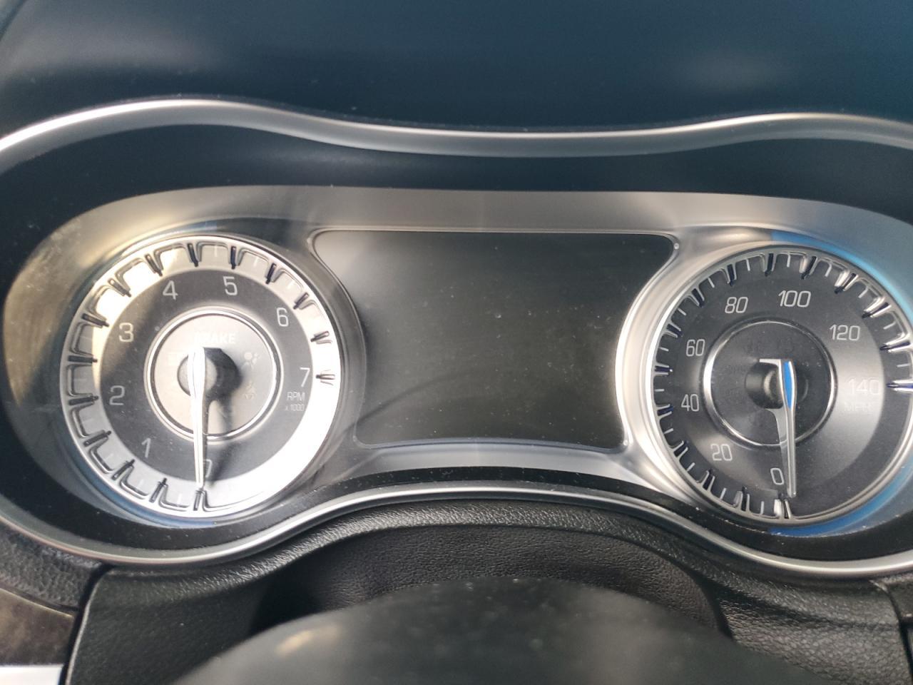 2019 CHRYSLER 300