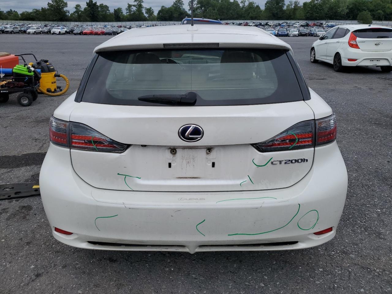 2013 LEXUS CT 200