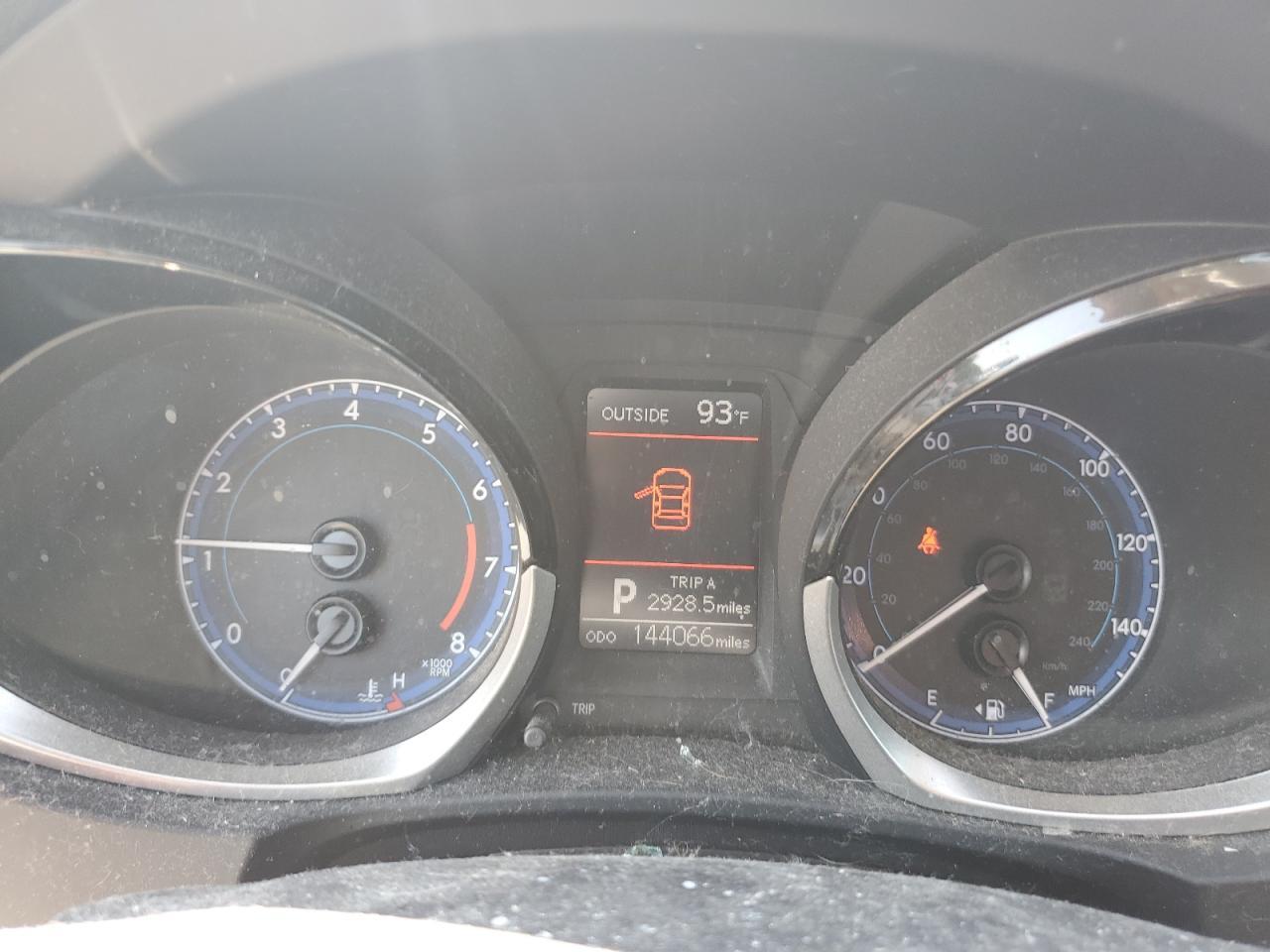 2016 TOYOTA COROLLA