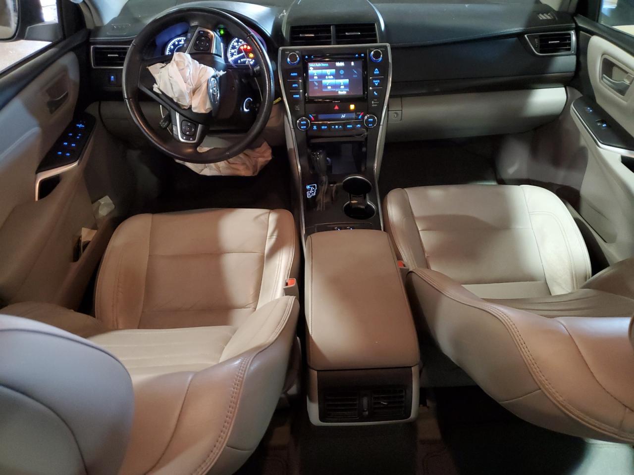 2017 TOYOTA CAMRY