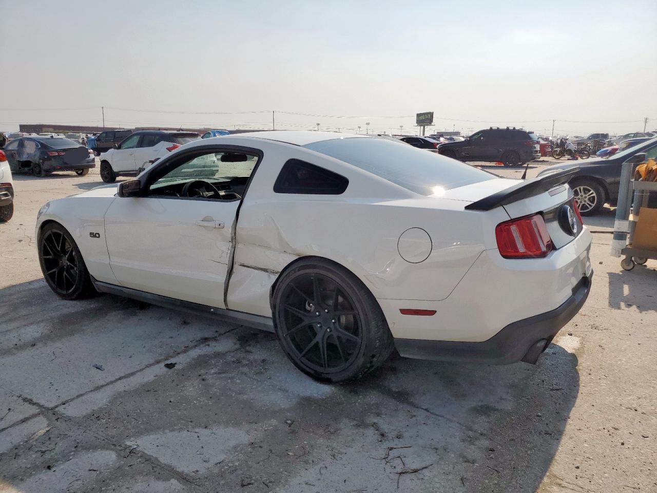2011 FORD MUSTANG