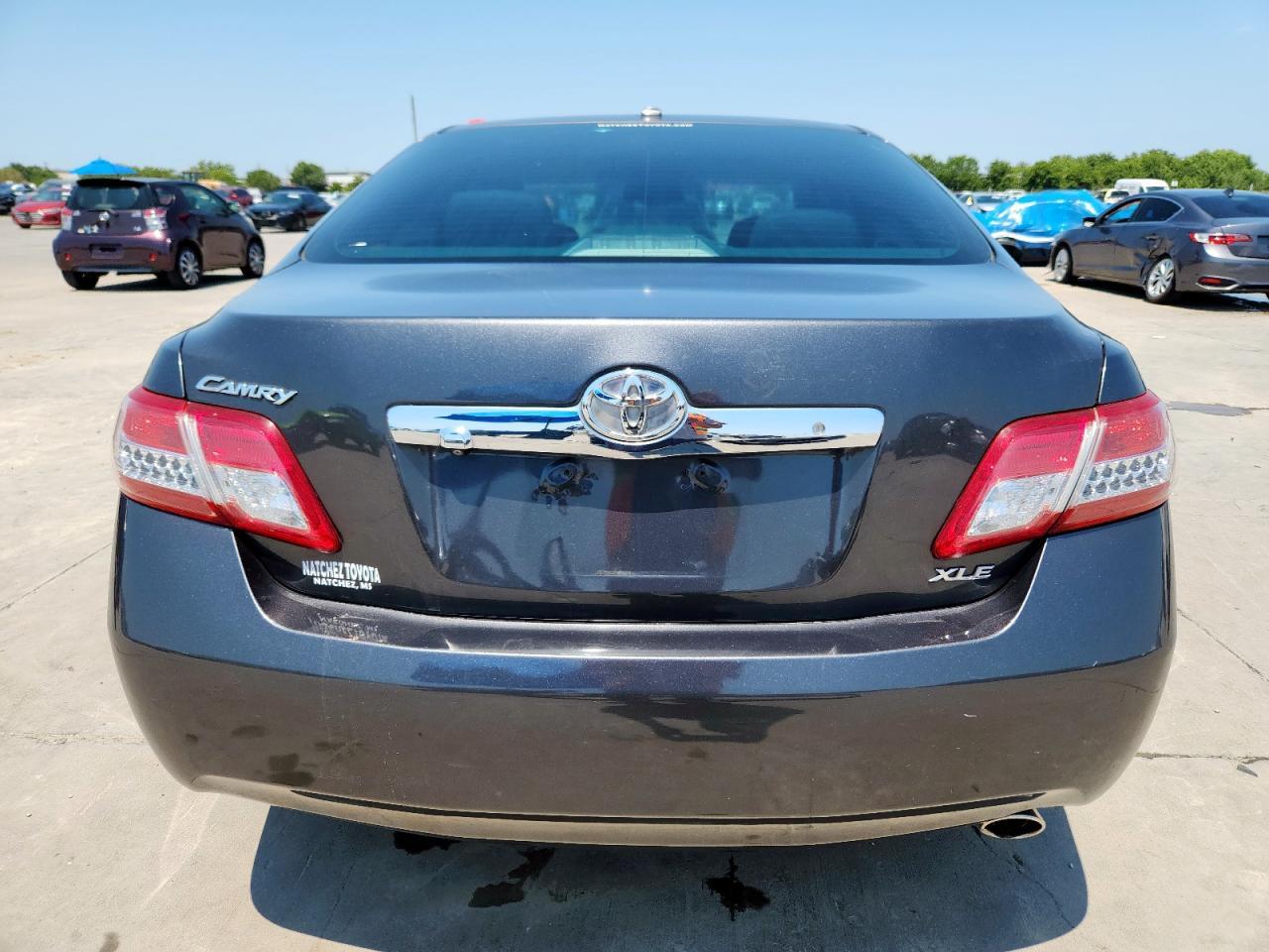 2011 TOYOTA CAMRY