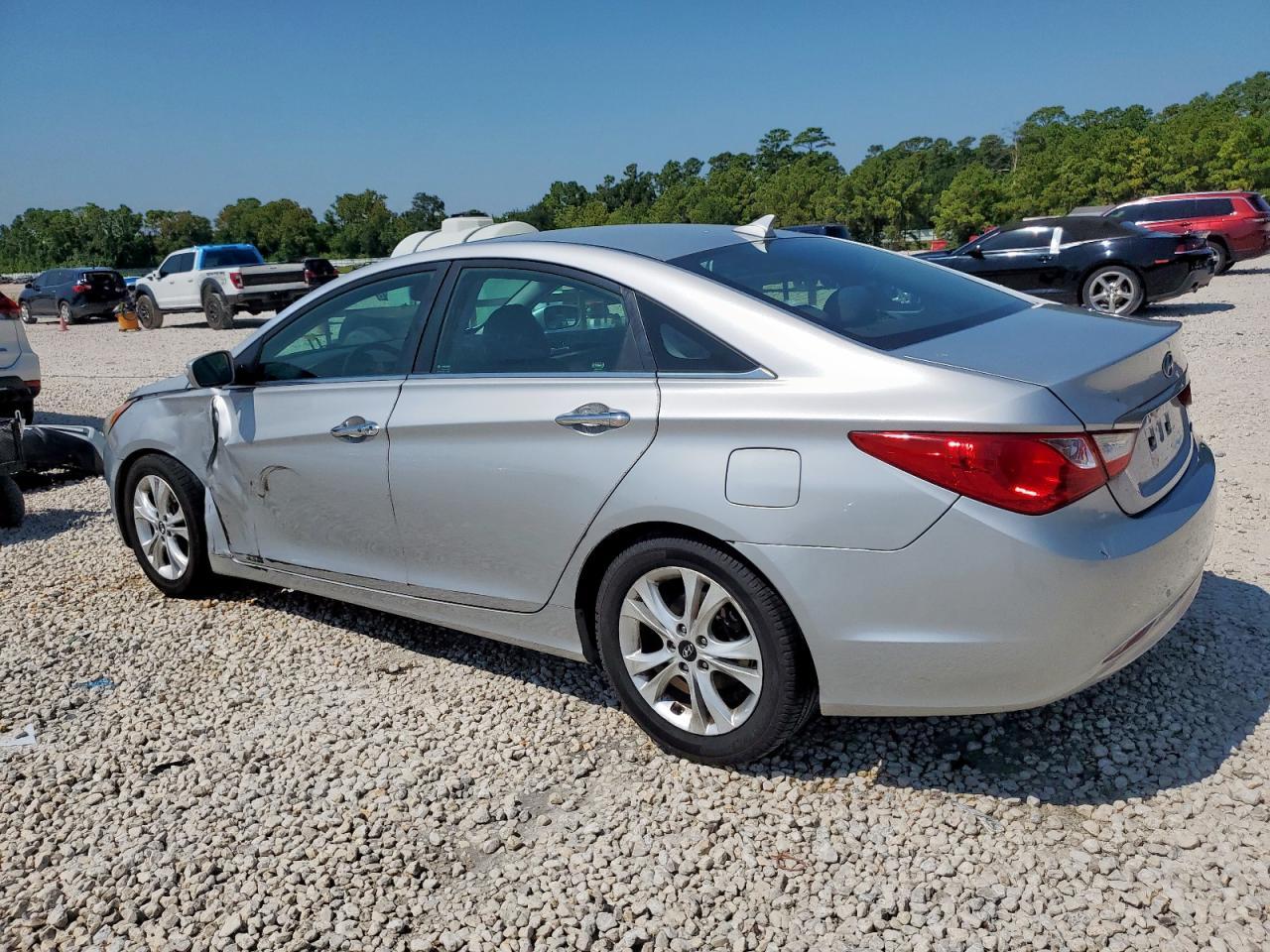 2011 HYUNDAI SONATA