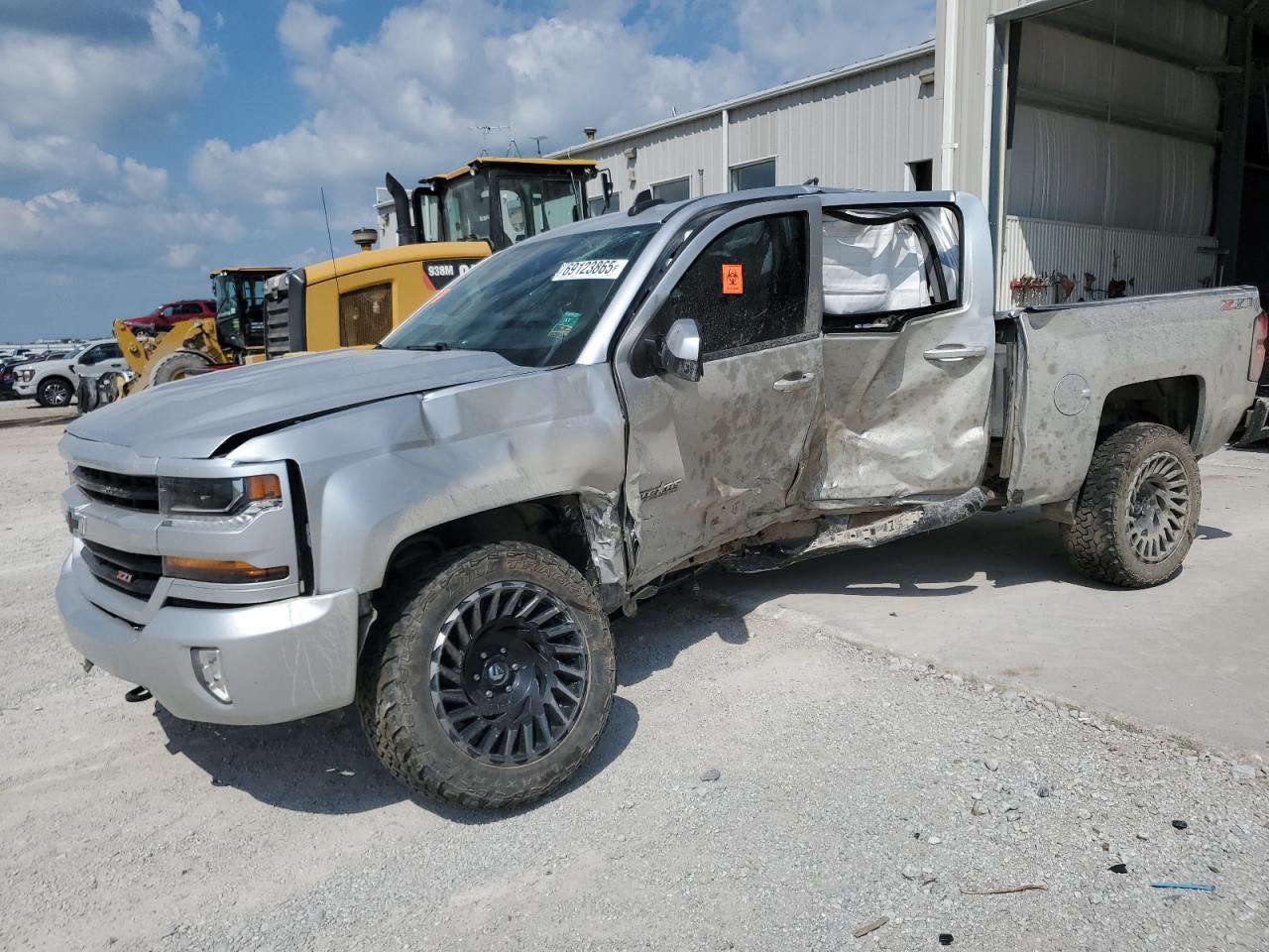 2018 CHEVROLET Silverado