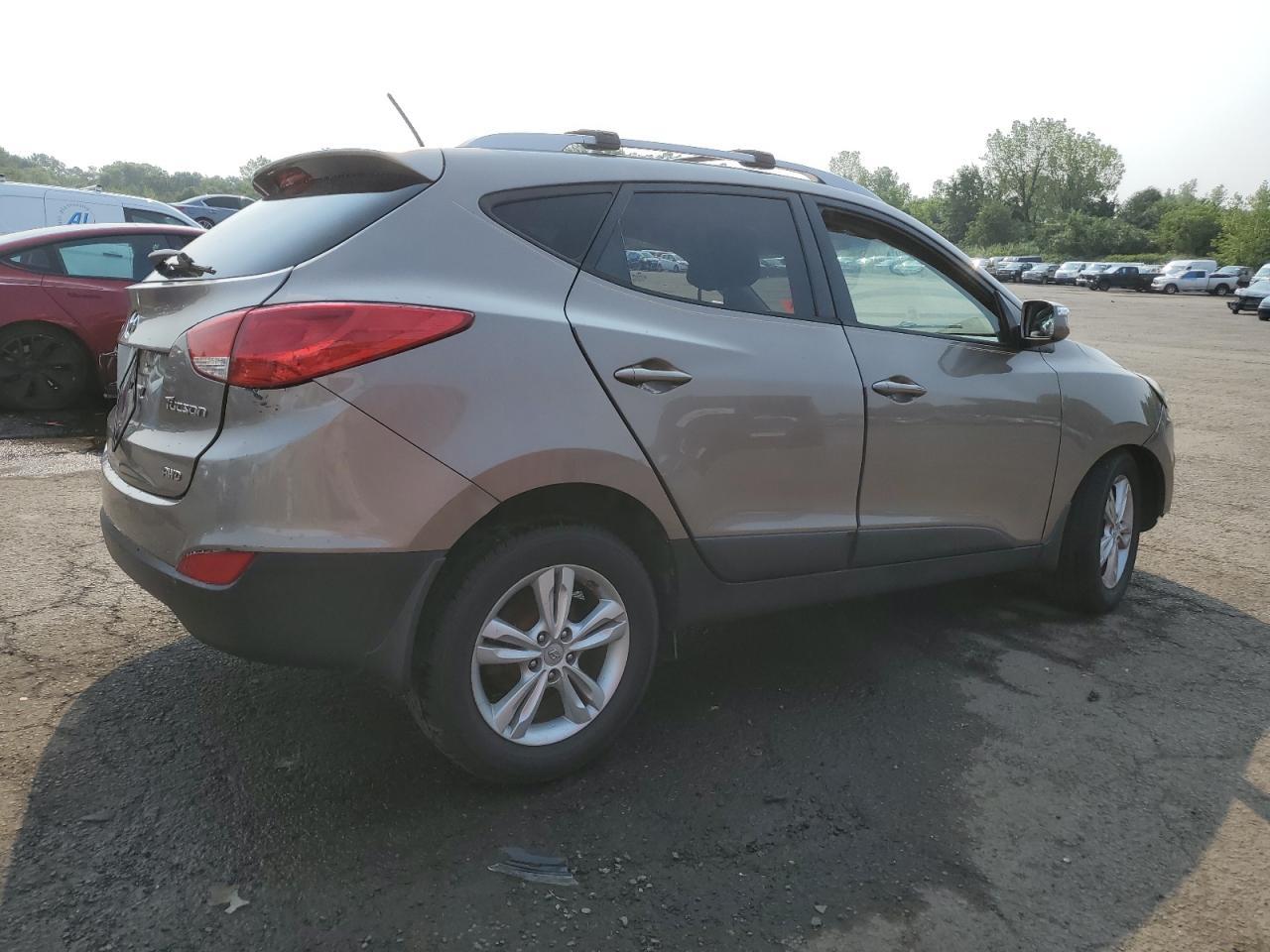 2012 HYUNDAI TUCSON