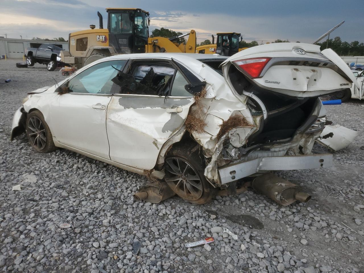 2015 TOYOTA CAMRY
