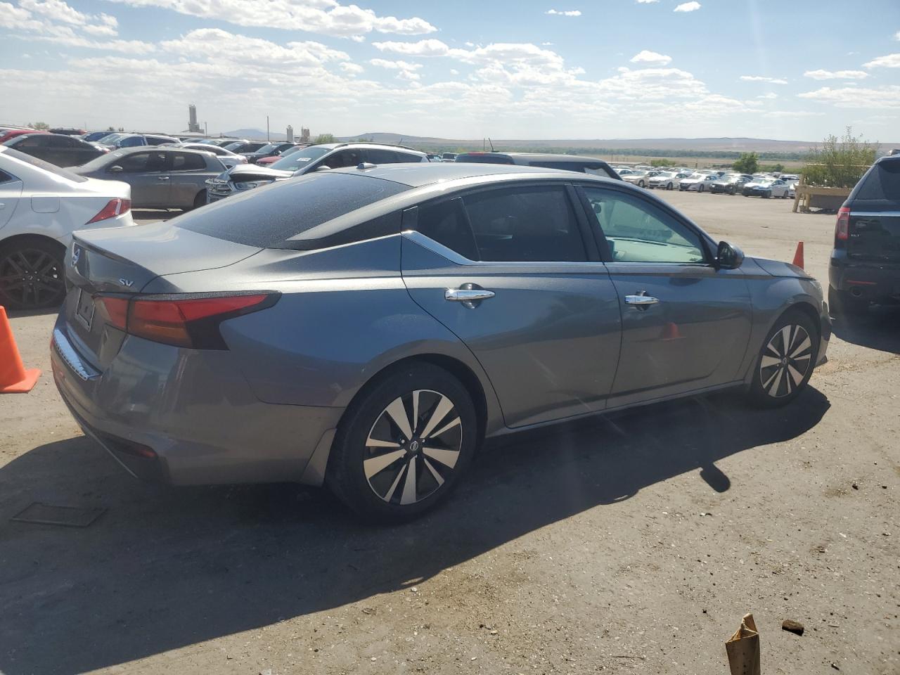 2022 NISSAN ALTIMA
