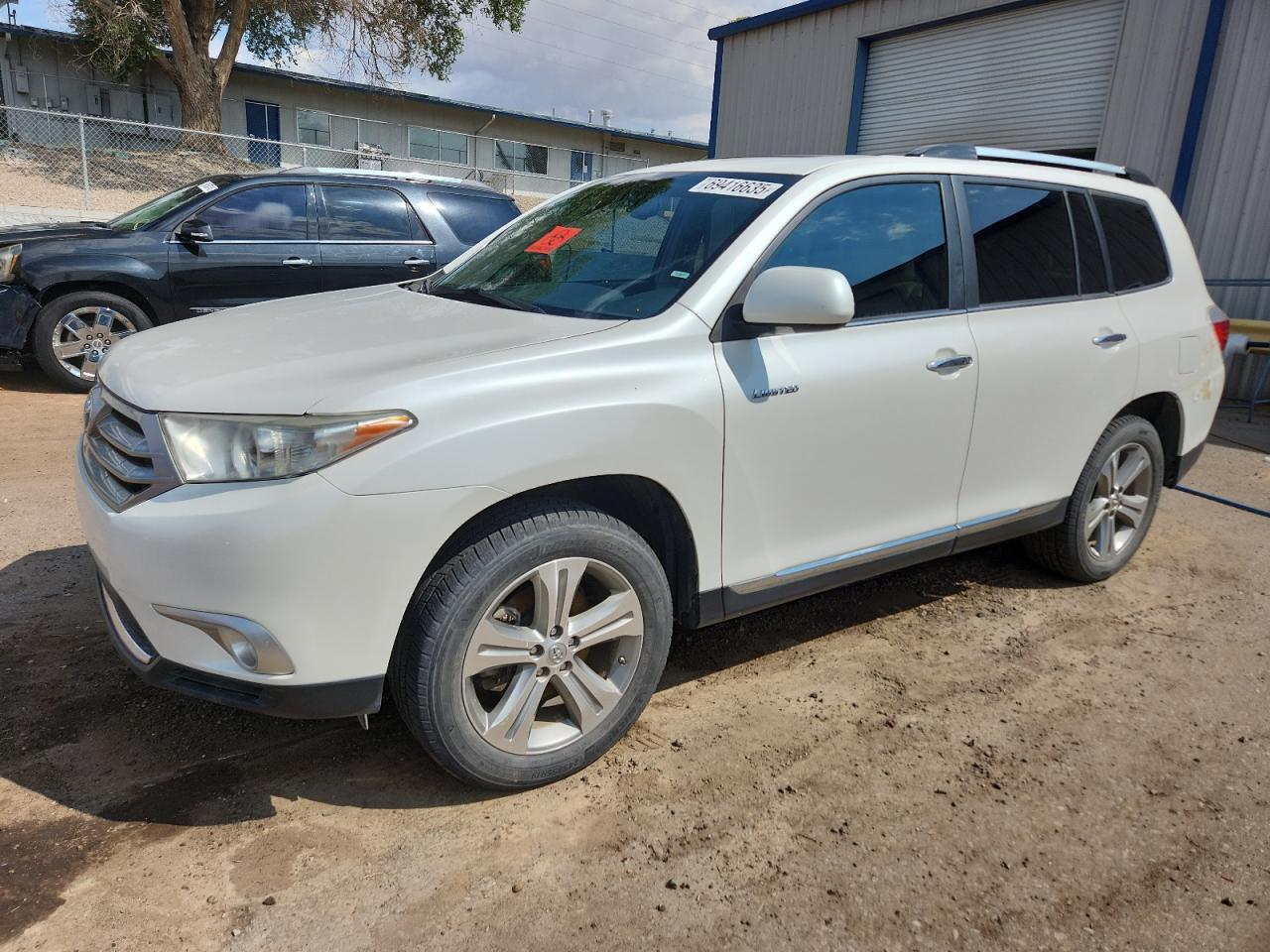 2011 TOYOTA HIGHLANDER