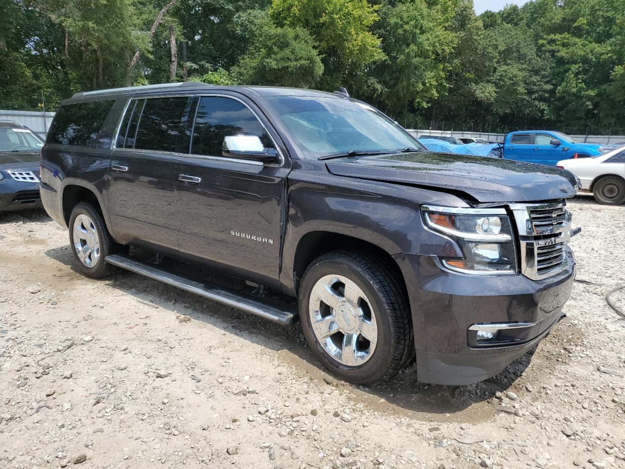 2018 CHEVROLET Suburban