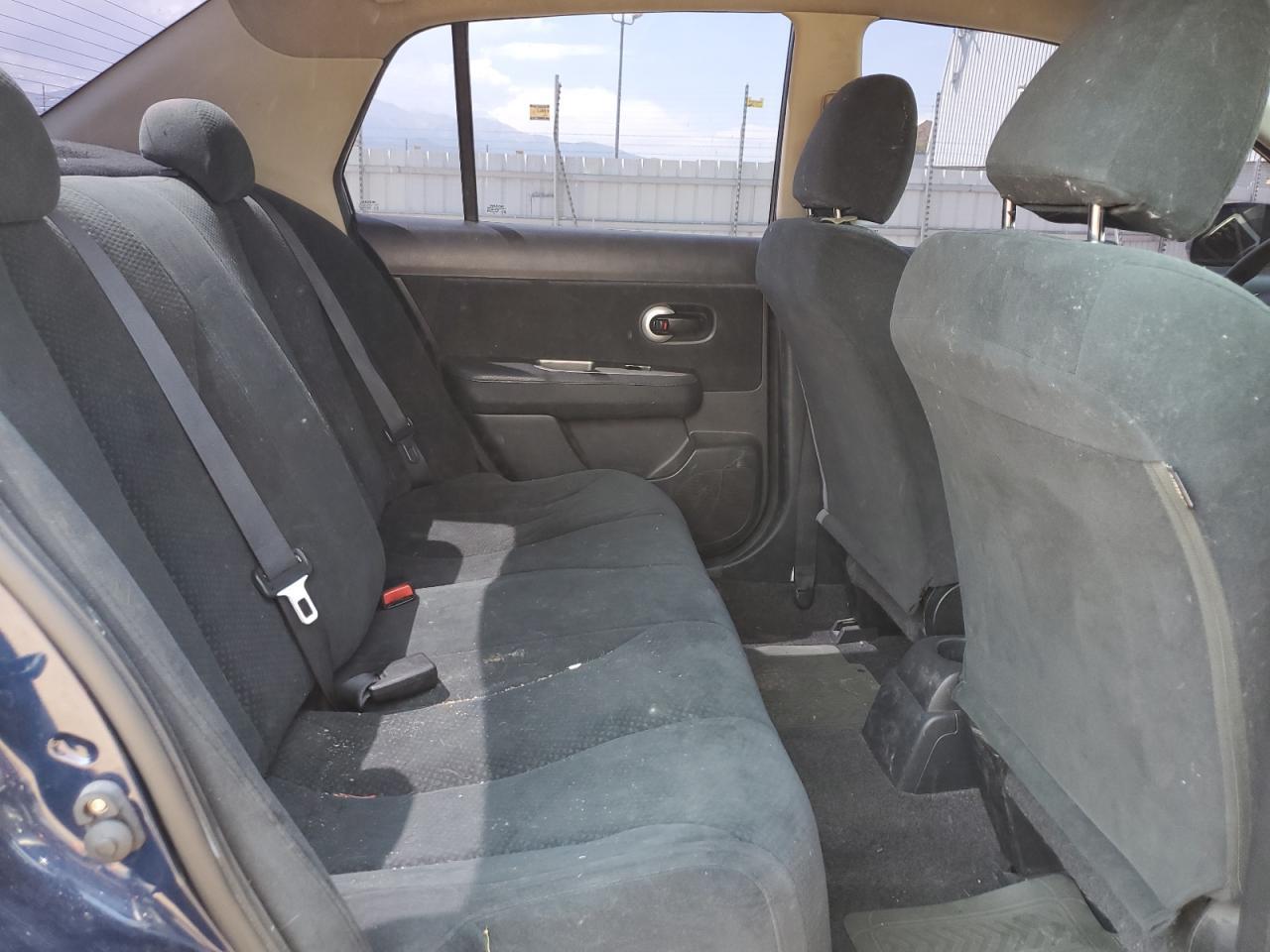 2011 NISSAN VERSA