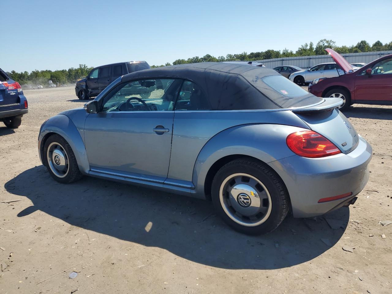 2016 VOLKSWAGEN Beetle