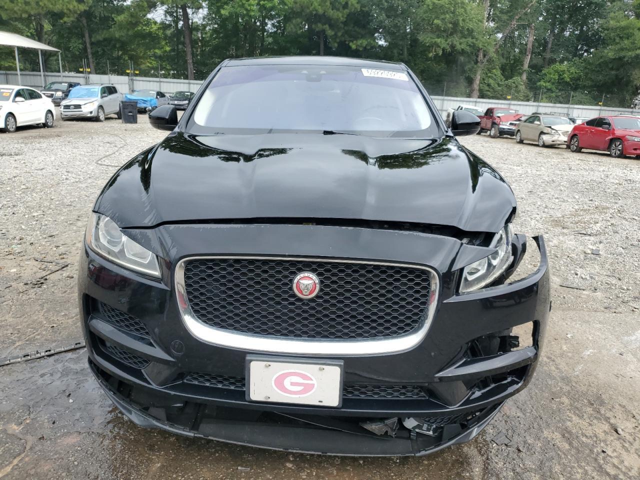 2018 JAGUAR F-Pace