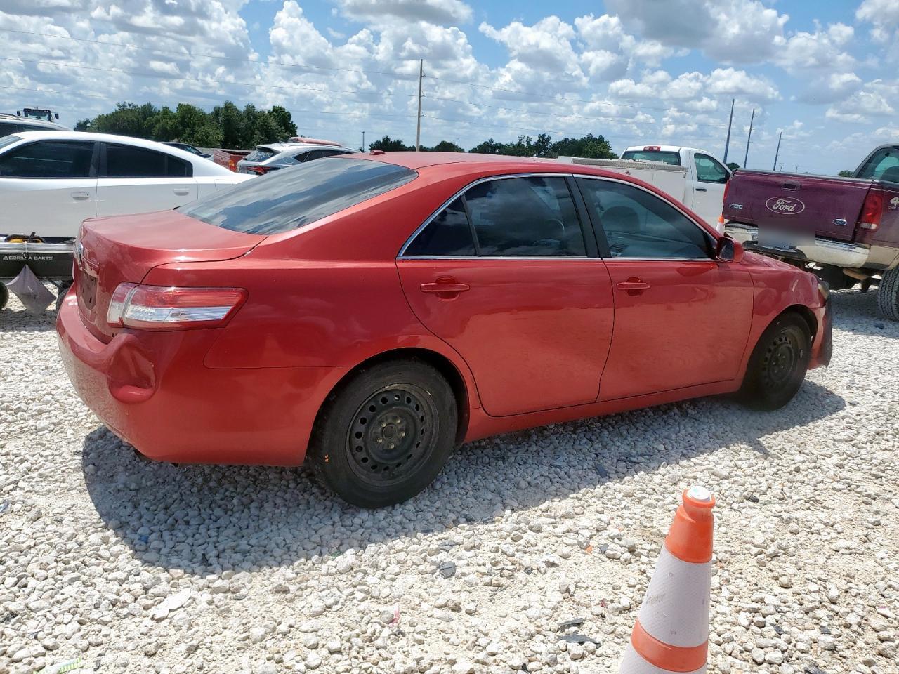 2011 TOYOTA CAMRY
