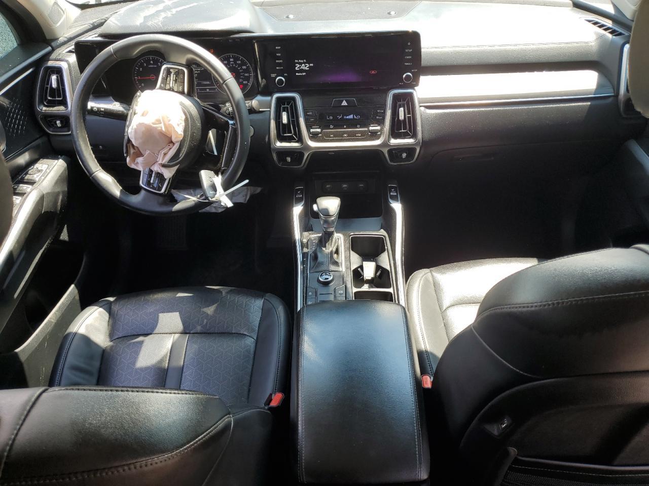 2022 KIA SORENTO
