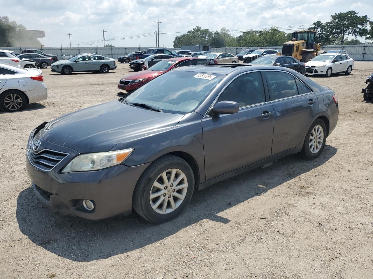 2011 TOYOTA CAMRY