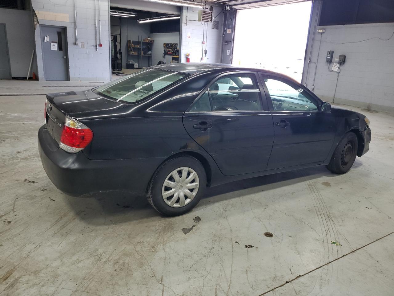 2005 TOYOTA CAMRY