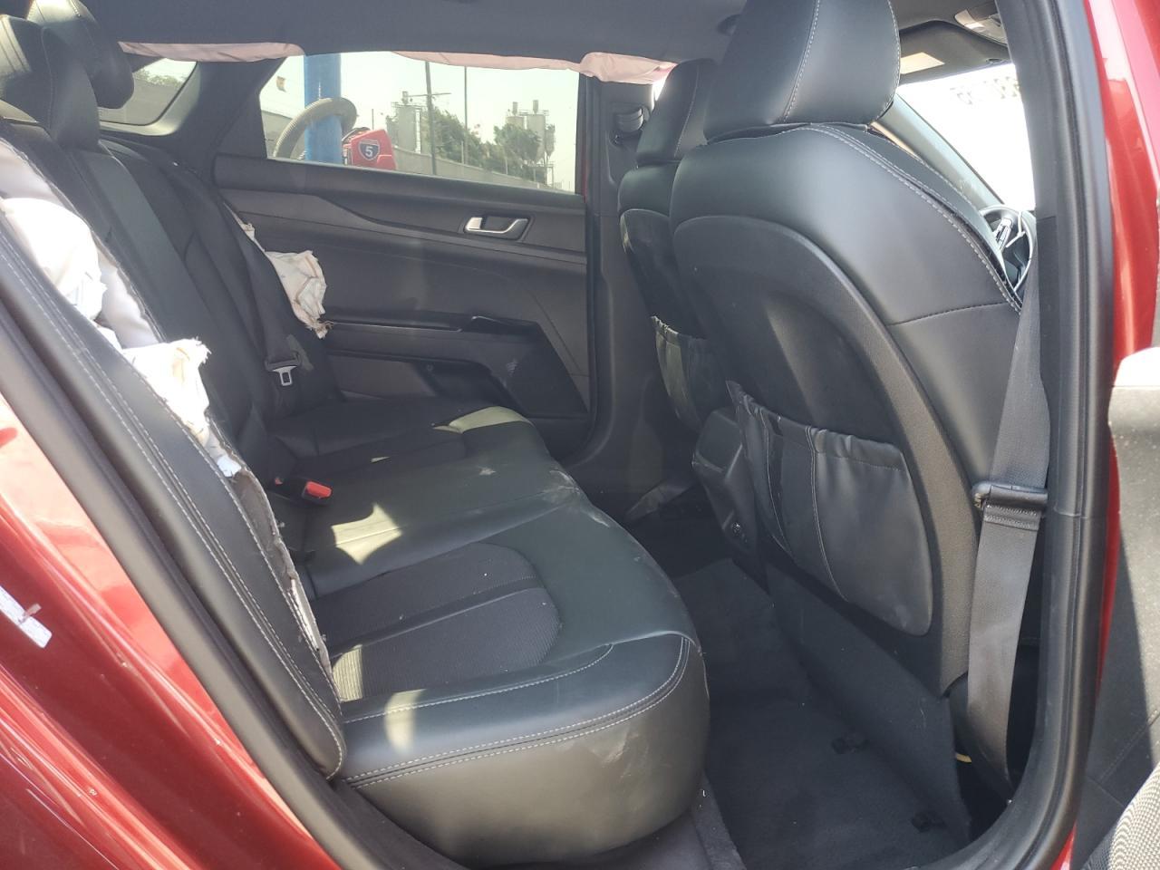 2022 KIA K5
