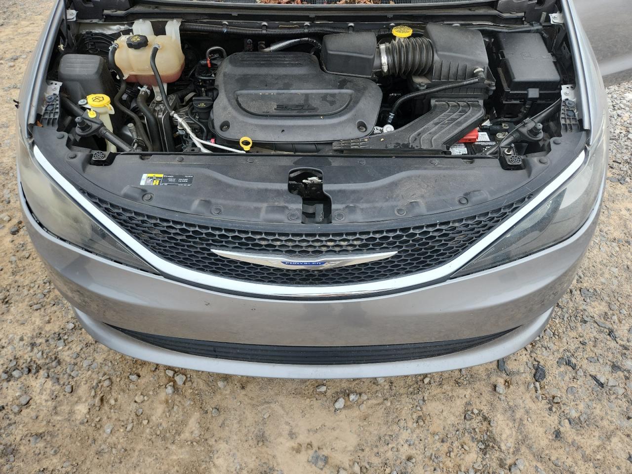 2020 CHRYSLER Voyager