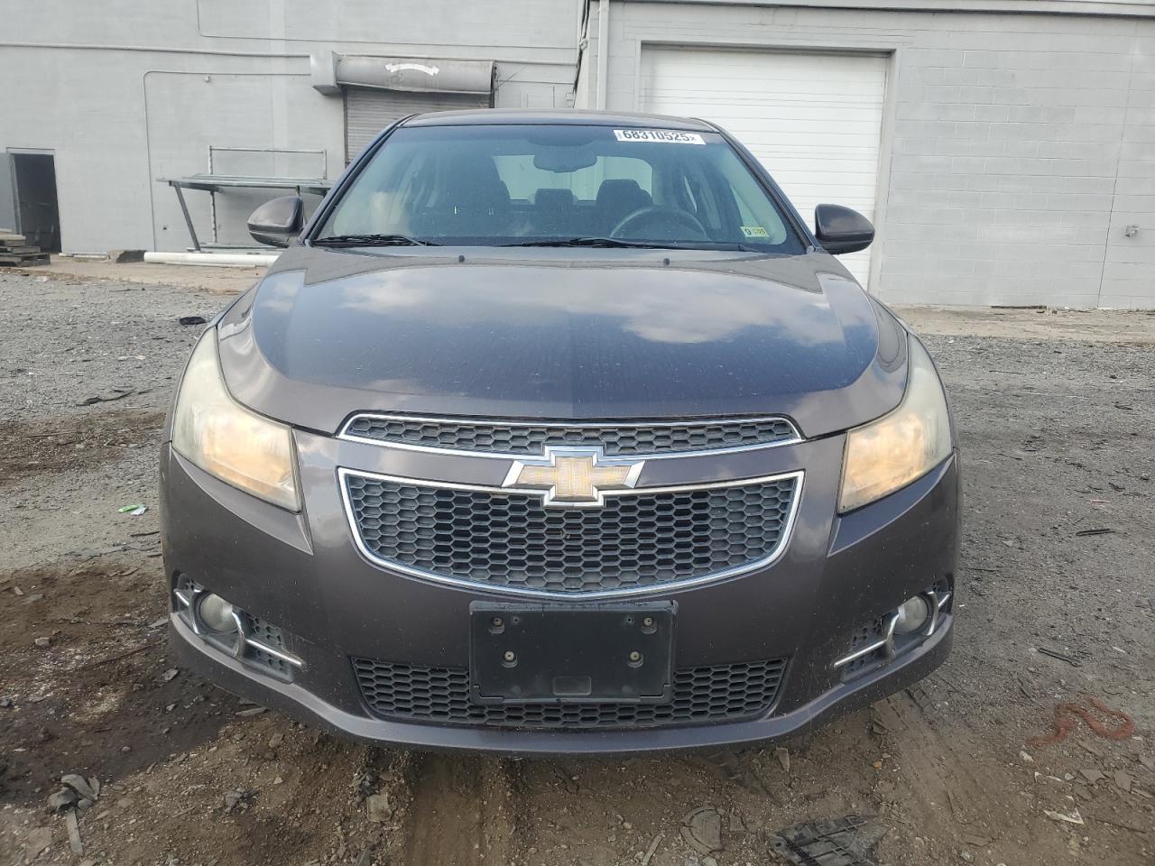 2011 CHEVROLET CRUZE