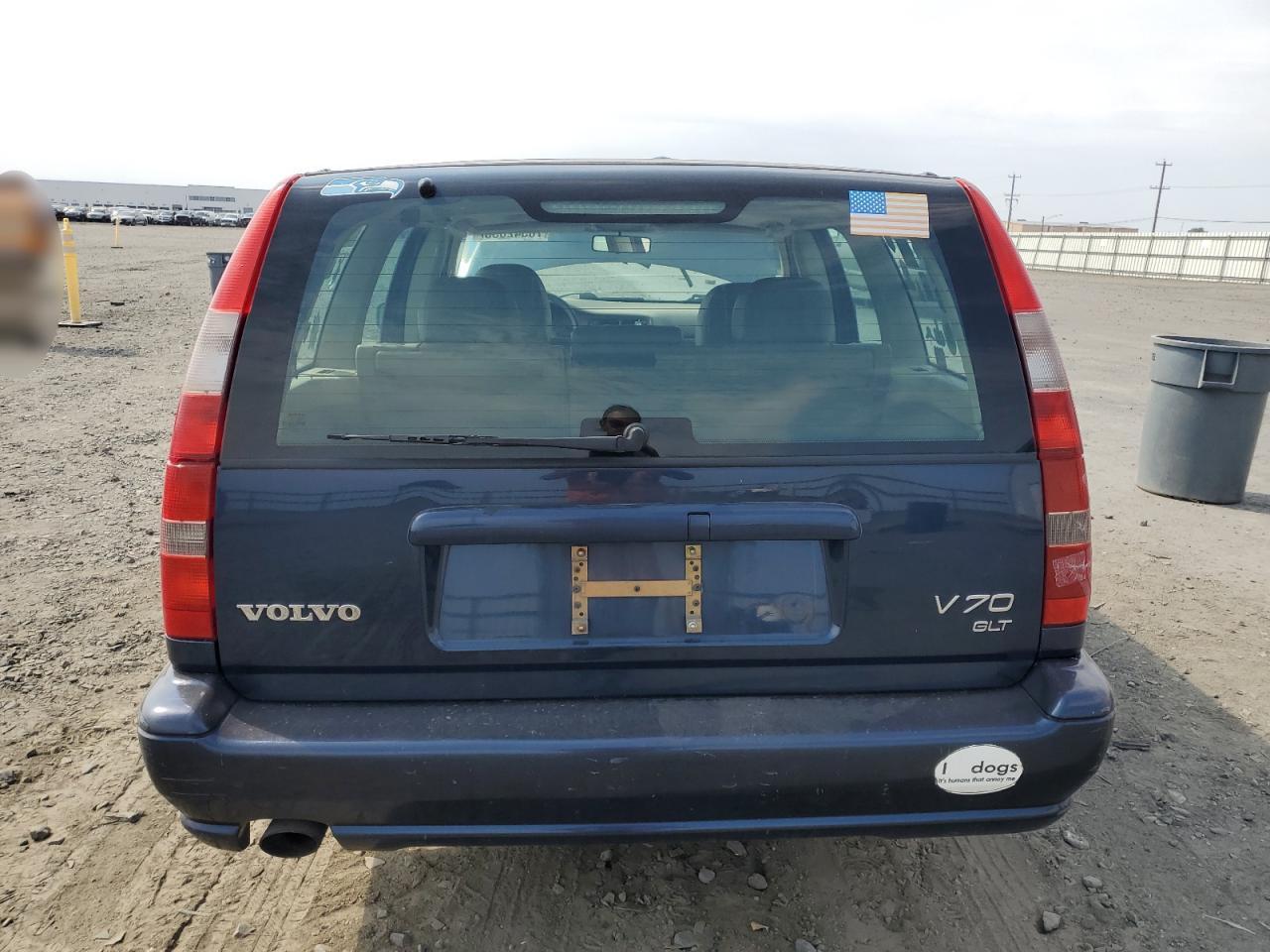 1999 VOLVO V70