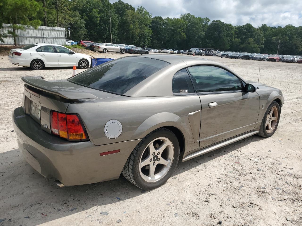 2001 FORD MUSTANG