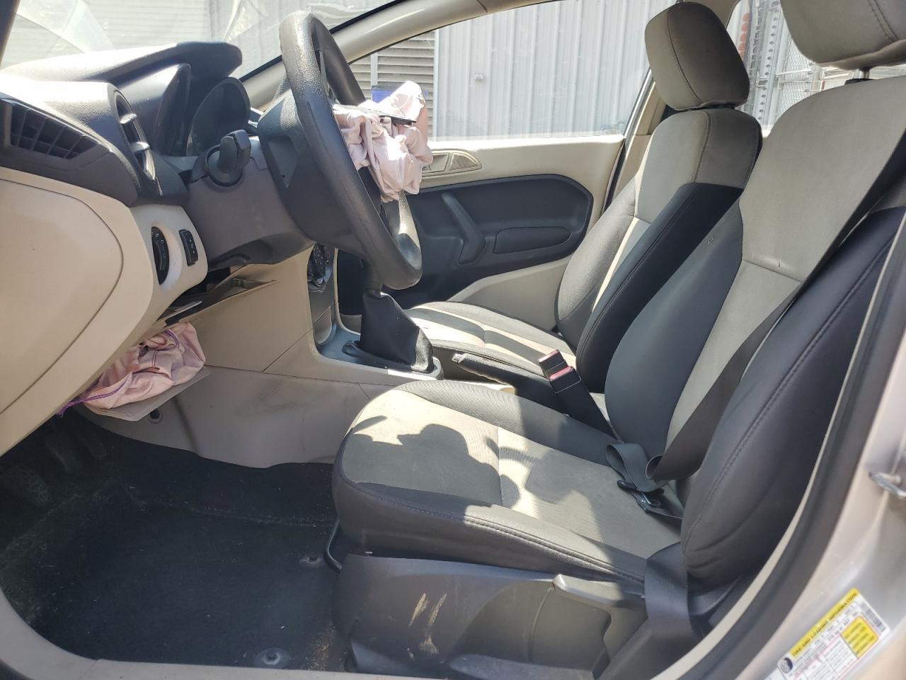 2012 FORD Fiesta