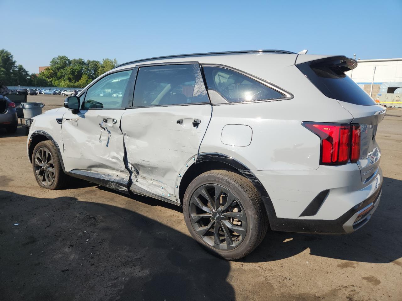 2023 KIA SORENTO