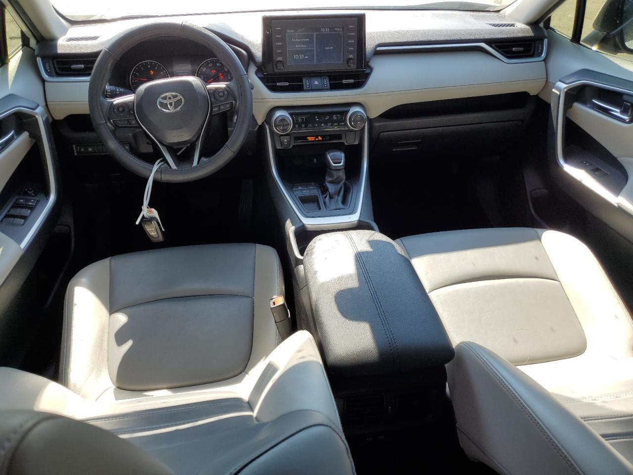 2019 TOYOTA RAV4