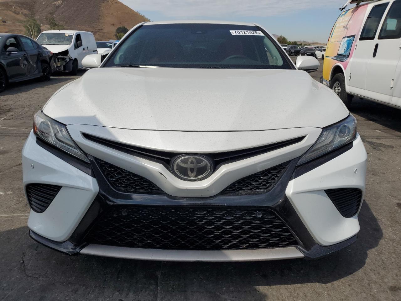 2018 TOYOTA CAMRY