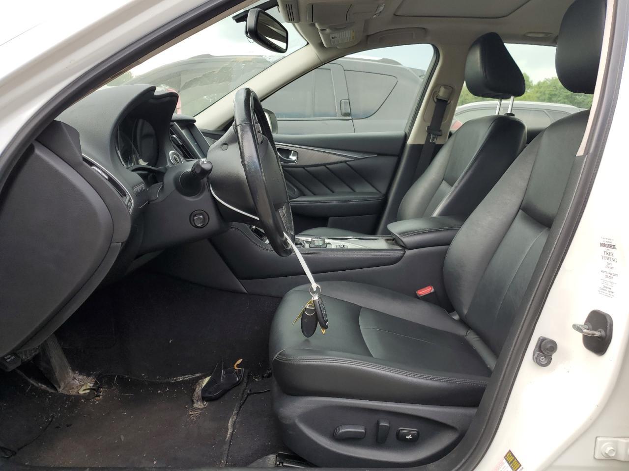 2016 INFINITI Q50
