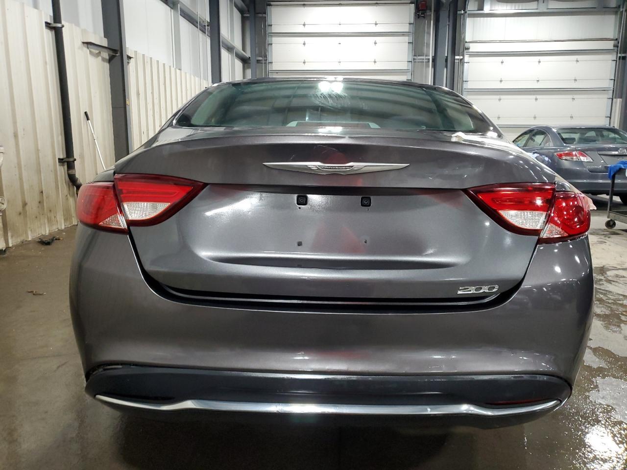 2015 CHRYSLER 200